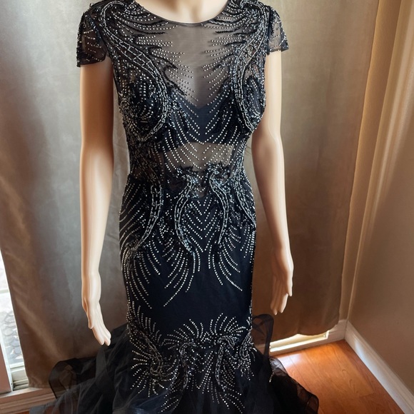 Formal Dress-Black and Silver-Beaded-Size 0-4